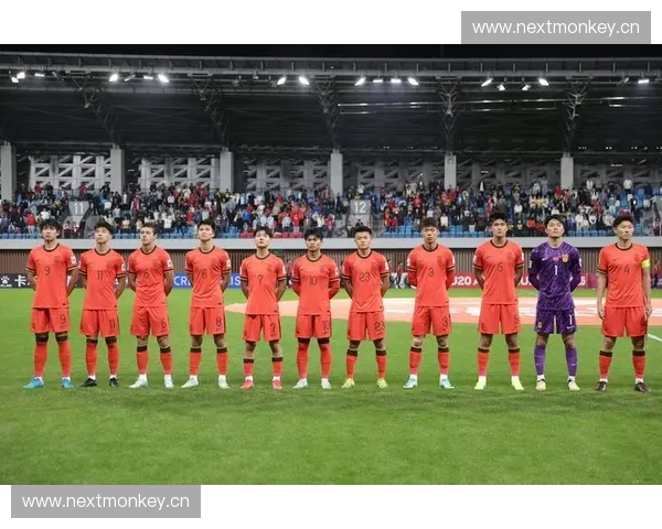 国足世界杯预选赛备战新阶段 聚焦关键对决与球员状态分析