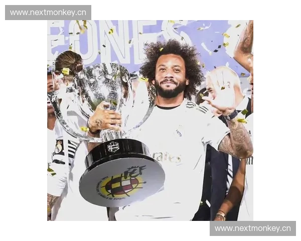 皇马8号传奇人物的辉煌历程与背后的奋斗故事