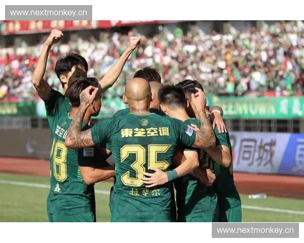 2025赛季日本足球联赛最新排名揭晓 各队争夺激烈末轮悬念重重